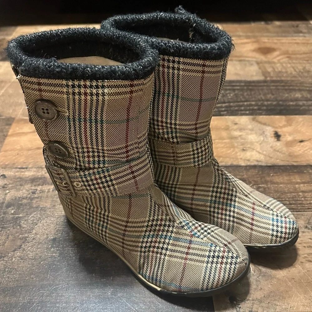 Sorel Milano Breve Plaid Waterproof Boots